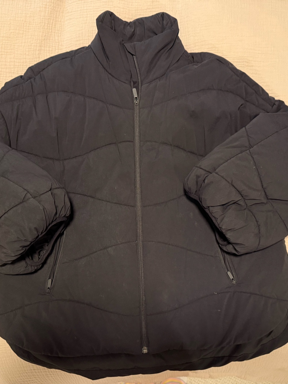 Lululemon- Wave Quilted Insulated Jacket - Picture 2 of 9
